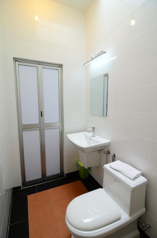 Kb50 Guesthouse Κουαντάν Δωμάτιο φωτογραφία